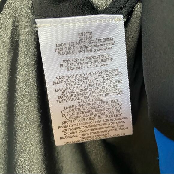 BCBG Max Azria Elicia Graphic Sleeveless Blouse Size Small - Picture 6 of 8